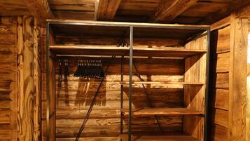 3 bedrooms, individually furnished, bed sheets