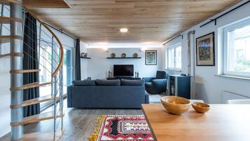 House | Living room