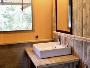 Tent | Bathroom - Luxury Tent with Kitchen & Shower near Beach & Campsite ('s-Gravenzande)