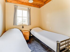 House - Charming Vacation Home With Terrace (Lage Zwaluwe)