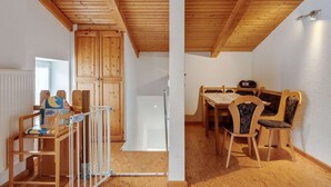 Dining - Relaxing Holiday Home With Garden (Boiensdorf)