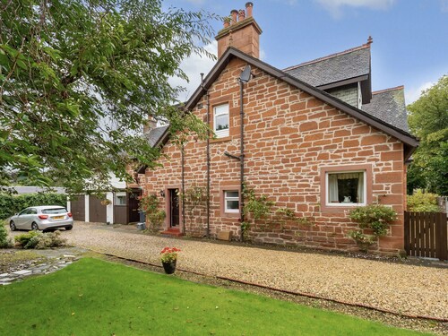 Pleasant Apartment in Ayr with Garden near Beach
