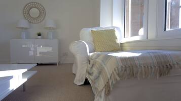 2 bedrooms, bed sheets