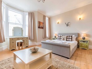 Ferienhaus | 5 Schlafzimmer, Bügeleisen/Bügelbrett, Reisekinderbett, Bettwäsche