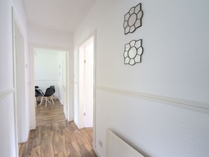 Reception - Swanky Apartment in Carluke near Cambusnethan House (Wishaw)