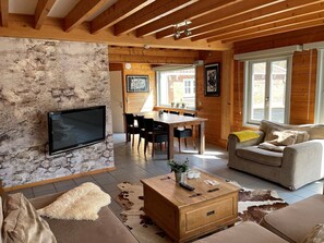Living room - Wooden Holiday Home, Near the Beach, Fully Furnished (Koudekerke)