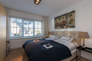 Casa | 1 habitación, muebles diferentes y ropa de cama 