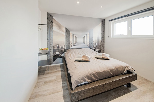 3 habitaciones y muebles diferentes