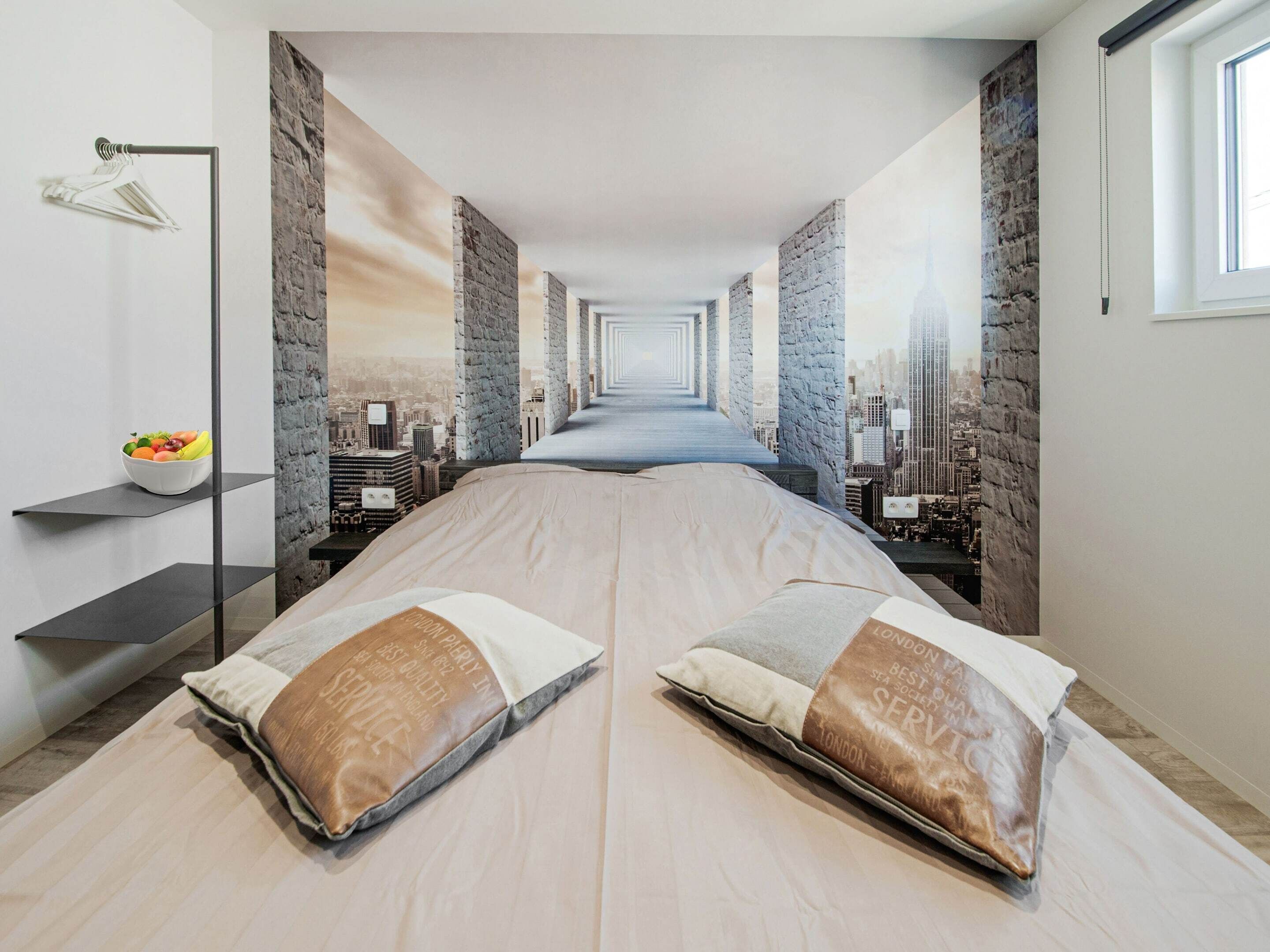 House | 3 bedrooms, individually furnished