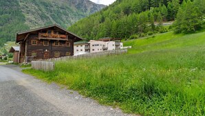 Exterior - Pretty Apartment in Zwieselstein With Balcony (Soelden)