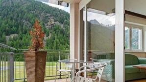Balcony - Pretty Apartment in Zwieselstein With Balcony (Soelden)
