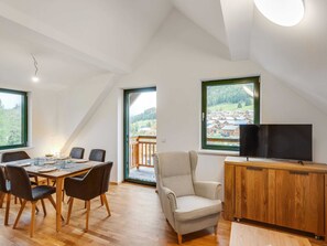 Apartment | Dining - Apartment in Hohentauern Near ski Area (Hohentauern)