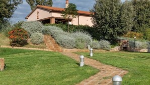 Reception - Alluring Holiday Home in Rispescia With Roofed Terrace (Grosseto)