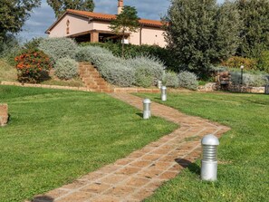 Reception - Alluring Holiday Home in Rispescia With Roofed Terrace (Grosseto)