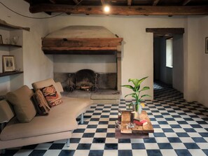 House | Living area - Belvilla by OYO Villa Pian di Fiore (Pratovecchio Stia)