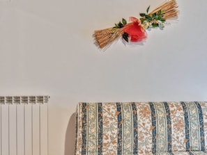2 bedrooms, cribs/infant beds, bed sheets - Cosy Holiday Home in Rispescia-grosseto With Terrace (Grosseto)