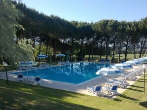 House | Pool