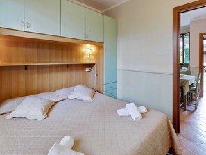 Ferienhaus | 2 Schlafzimmer, individuell eingerichtet, Bettwäsche