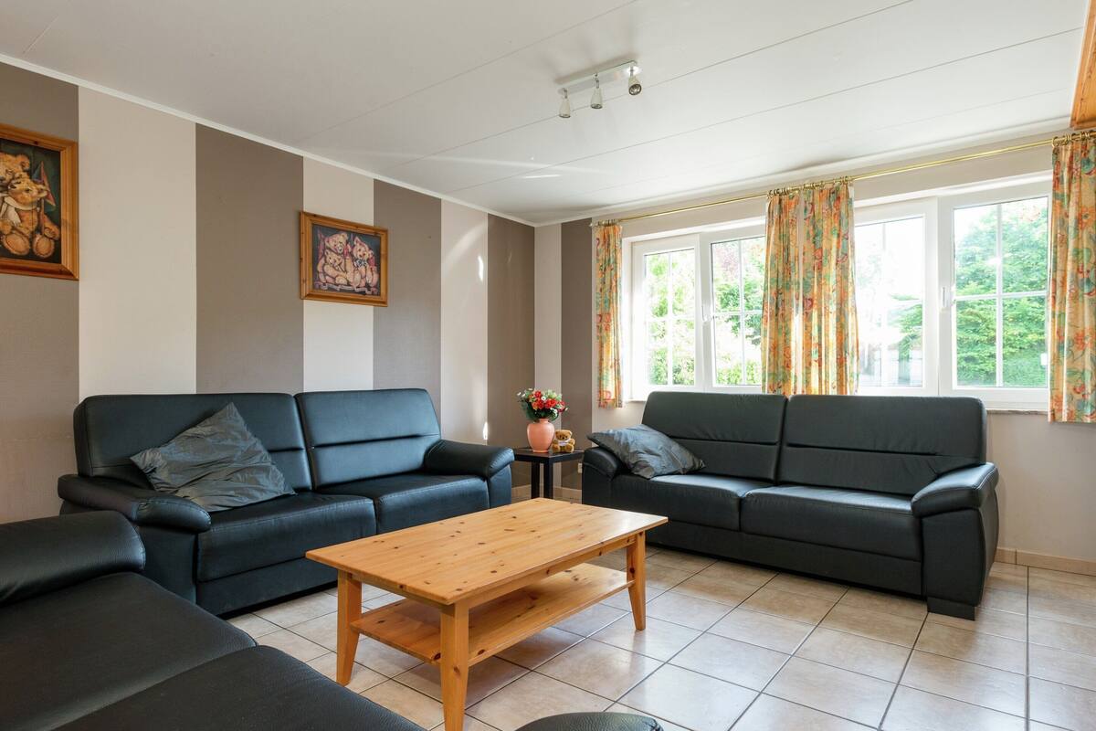 House | Living area | DVD player