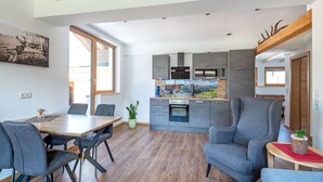 Dining - Tasteful Apartment in Jerzens With Roof Terrace (Jerzens)