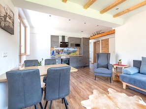 Dining - Tasteful Apartment in Jerzens With Roof Terrace (Jerzens)