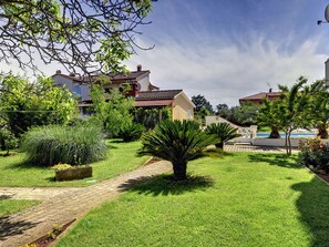 อพาร์ทเมนท์ | บริเวณภายนอก