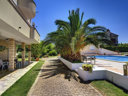 Apartment in Medulin Near the Beach
