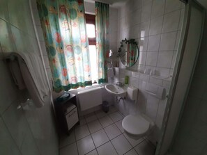 Shower, towels