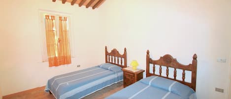 Maison | 10 chambres, ameublement personnalisé