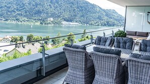 Balcony - Luxury Apartment With a View Over the Ossiachersee (Treffen)