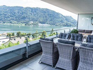 Balcony - Luxury Apartment With a View Over the Ossiachersee (Treffen)
