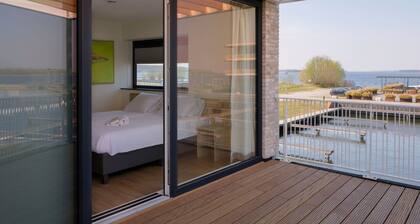 Luxurious Villa With a Jetty, Close to Veerse Meer