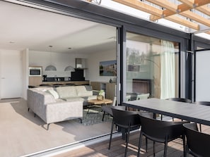 Villa | Dining - Luxurious Villa With a Jetty, Close to Veerse Meer (Arnemuiden)