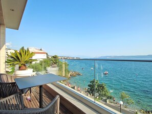 Balcony - Luxurious Apartment With Private Pool and sea View in Crikvenica (Crikvenica)
