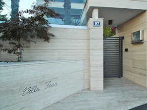 Reception - Luxurious Apartment With Private Pool and sea View in Crikvenica (Crikvenica)