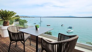 Unclassified image, 2 of 29, button - Luxurious Apartment With Private Pool and sea View in Crikvenica (Crikvenica)