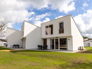 Bungalow | Exterior