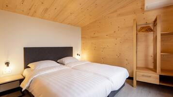 3 chambres, ameublement personnalisé, draps fournis