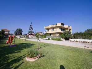 Exterior - Sun-kissed Apartment in Santa Maria del Focallo Next to Sea (Ispica)