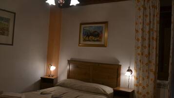 1 bedroom, individually furnished, bed sheets