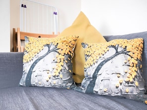 2 bedrooms, bed sheets