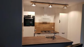 House | Private kitchen - Snug Holiday Home in Huissen near Center (Huissen)