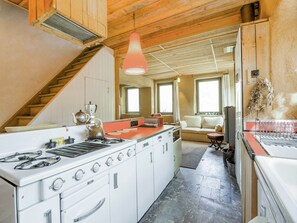 House | Private kitchen | Fridge, highchair
