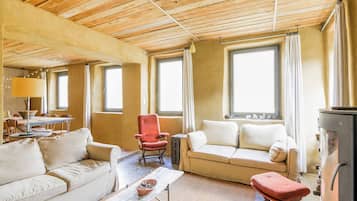 House | Living room
