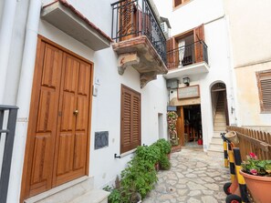 Exterior - Sea-view Apartment in Castellammare Del Golfo near Center (Castellammare del Golfo)