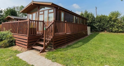 Charming Holiday Home in Ashbourne With Balcony