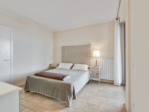 Apartment | 2 Schlafzimmer, individuell eingerichtet