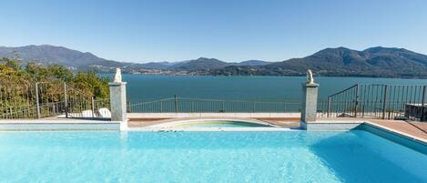 Apartment | Pool | Outdoor pool