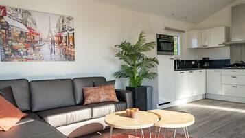 Chalet | Private kitchen | Fridge, microwave, dishwasher, coffee/tea maker