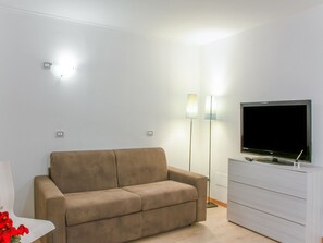 Living room - Cushy Apartment in Cervinia near Supermarket (Valtournenche)